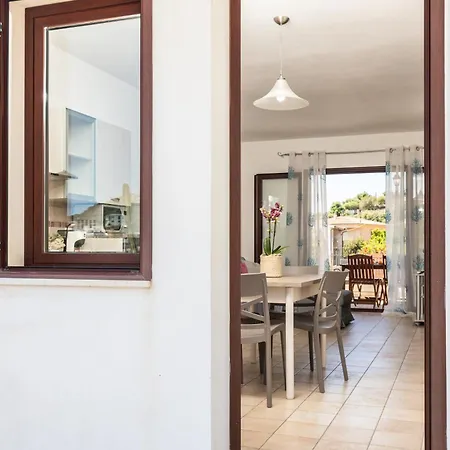 Casa Bianco Navarrese B Apartament